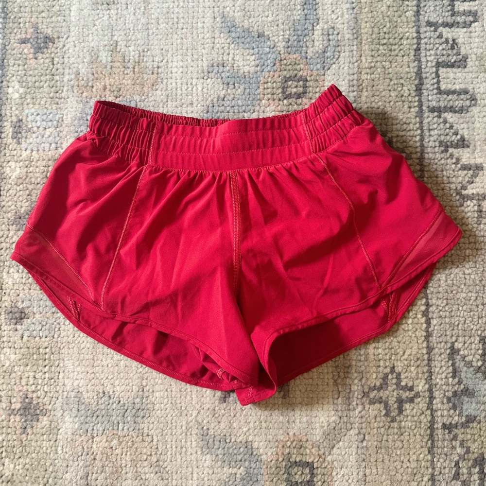 Lululemon Hotty Hot shorts 2.5” size 4